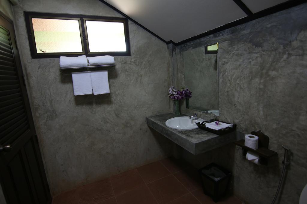 Little-Teak Homestay Chiang Mai Exterior photo
