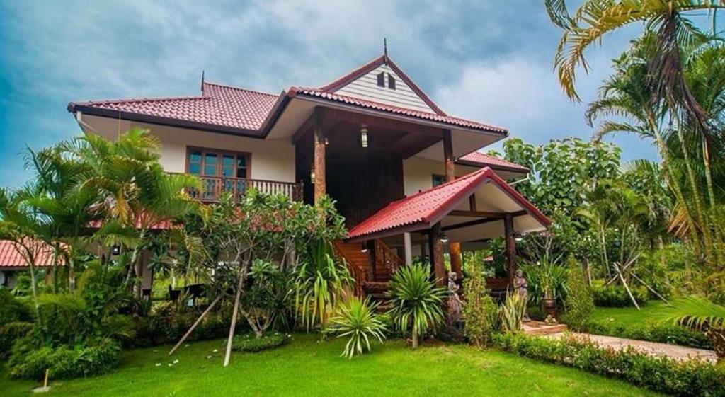 Little-Teak Homestay Chiang Mai Exterior photo